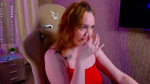 Snapshot of kari_lunna chatting on 2, 12, 2024 Karoline online show from 2, 12, 2024