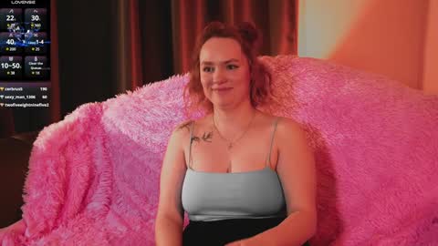 Snapshot of kari_lunna chatting on 3, 12, 2024 Karoline online show from 3, 12, 2024