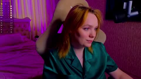 Snapshot of kari_lunna chatting on 11, 12, 2024 Karoline online show from 11, 12, 2024