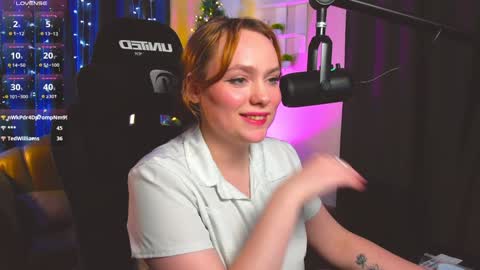 Snapshot of kari_lunna chatting on 20, 12, 2024 Karoline online show from 20, 12, 2024