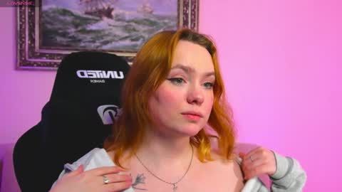Snapshot of kari_lunna chatting on 28, 12, 2024 Karoline online show from 28, 12, 2024