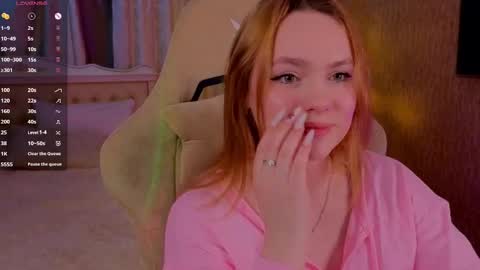 Snapshot of kari_lunna chatting on 5, 1, 2025 Karoline online show from 5, 1, 2025