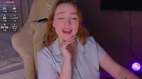 Snapshot of kari_lunna chatting on 10, 1, 2025 Karoline online show from 10, 1, 2025