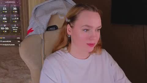 Snapshot of kari_lunna chatting on 11, 1, 2025 Karoline online show from 11, 1, 2025