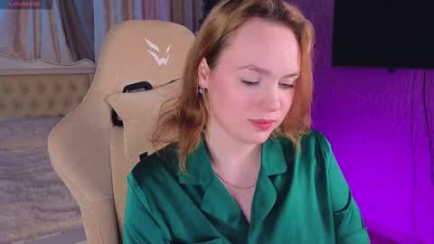 Snapshot of kari_lunna chatting on 17, 1, 2025 Karoline online show from 17, 1, 2025