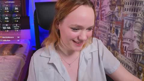 Snapshot of kari_lunna chatting on 1, 2, 2025 Karoline online show from 1, 2, 2025