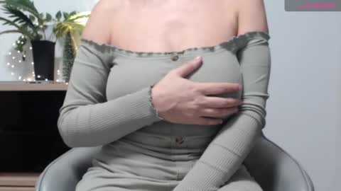 Snapshot of karin_lover chatting on 9, 12, 2024 You can call me K online show from 9, 12, 2024