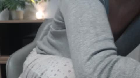 Snapshot of karin_lover chatting on 17, 10, 2025 You can call me K online show from 17, 10, 2025
