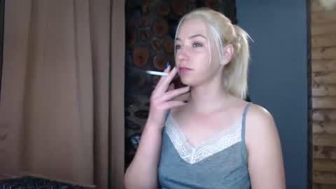 Snapshot of karina_fun chatting on 15, 12, 2025 karina online show from 15, 12, 2025