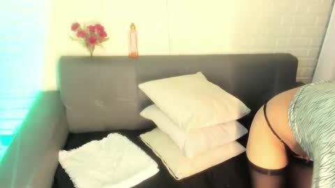 Kari online show from 10, 10, 2025