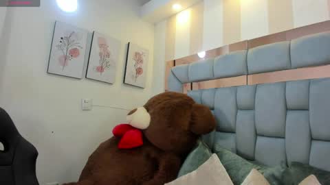 Karina online show from 12, 5, 2026