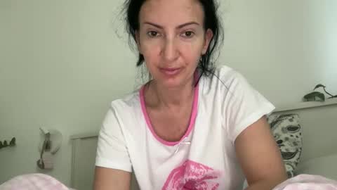 Karina online show from 10, 6, 2026