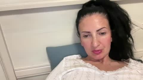 Karina online show from 11, 6, 2026