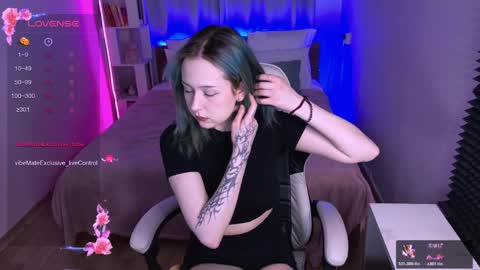 Karina online show from 10, 4, 2026