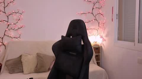 Snapshot of karinchik_ chatting on 28, 4, 2026 Karina online show from 28, 4, 2026