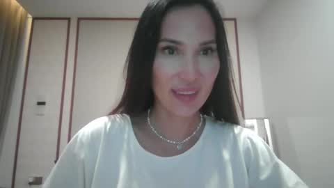 Snapshot of kariwari chatting on 6, 11, 2025 TwerkingTeacher online show from 6, 11, 2025