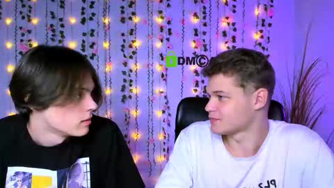 Snapshot of karl_mans chatting on 4, 10, 2025 Karl online show from 4, 10, 2025