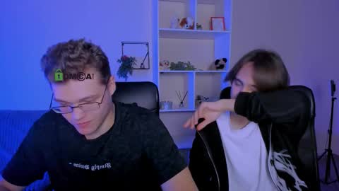 Snapshot of karl_mans chatting on 10, 10, 2025 Karl online show from 10, 10, 2025