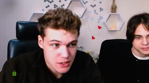 Snapshot of karl_mans chatting on 12, 10, 2025 Karl online show from 12, 10, 2025