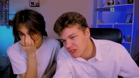 Snapshot of karl_mans chatting on 12, 11, 2025 Karl online show from 12, 11, 2025