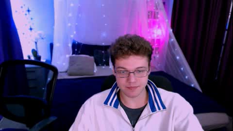 Snapshot of karl_mans chatting on 20, 11, 2025 Karl online show from 20, 11, 2025