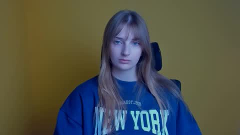 Snapshot of karla_flower chatting on 25, 9, 2025 Karla online show from 25, 9, 2025