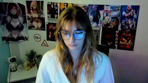 Snapshot of karla_flower chatting on 11, 10, 2025 Karla online show from 11, 10, 2025