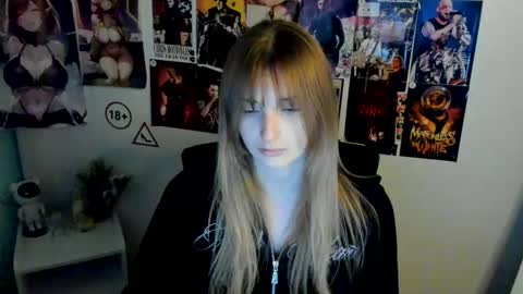 Snapshot of karla_flower chatting on 13, 10, 2025 Karla online show from 13, 10, 2025