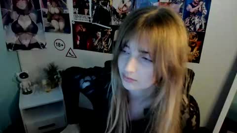 Snapshot of karla_flower chatting on 14, 10, 2025 Karla online show from 14, 10, 2025