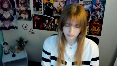 Snapshot of karla_flower chatting on 17, 10, 2025 Karla online show from 17, 10, 2025