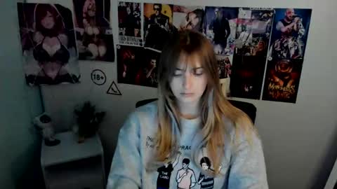 Snapshot of karla_flower chatting on 19, 10, 2025 Karla online show from 19, 10, 2025