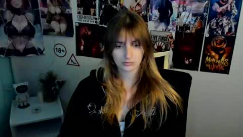 Snapshot of karla_flower chatting on 22, 10, 2025 Karla online show from 22, 10, 2025