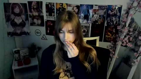 Snapshot of karla_flower chatting on 12, 11, 2025 Karla online show from 12, 11, 2025