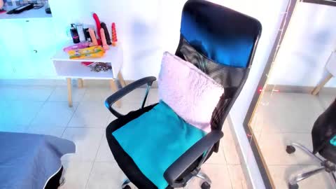 Karla Gonzaless online show from 15, 1, 2026