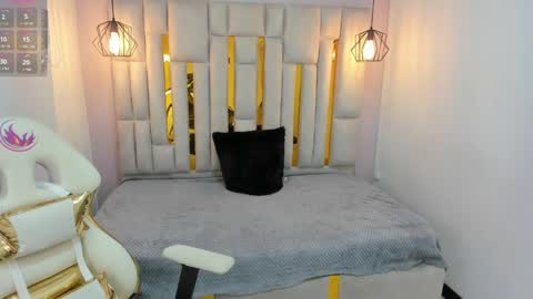 Karla  online show from 23, 12, 2024