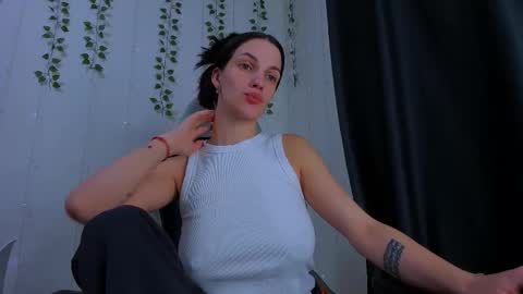 karla_lim online show from 29, 11, 2025