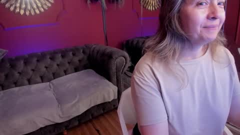 carla  online show from 23, 11, 2025