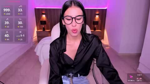 Snapshot of karlaa_james chatting on 11, 10, 2025 Karlaa  online show from 11, 10, 2025