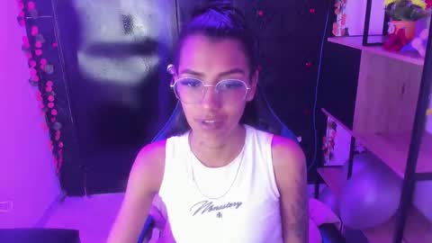 karlaslutskinny__ online show from 31, 3, 2026