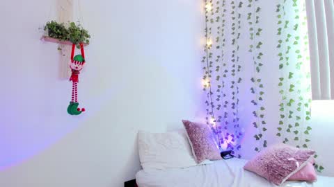 Snapshot of karlye_5 chatting on 24, 12, 2024 Karlye online show from 24, 12, 2024