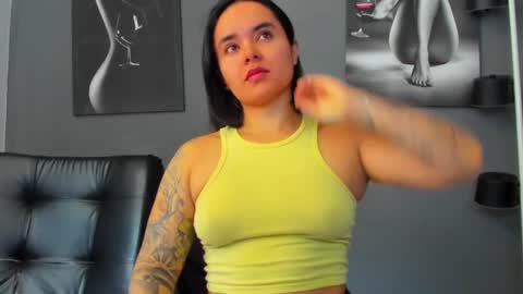 Snapshot of karlyjons_ chatting on 17, 7, 2026 online show from 17, 7, 2026