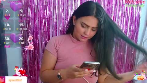 Snapshot of karol_09 chatting on 8, 1, 2025 karol 09 online show from 8, 1, 2025