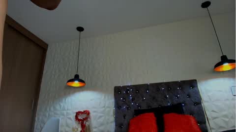 Snapshot of karol_dl chatting on 2, 10, 2025 karol dl online show from 2, 10, 2025