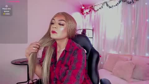 Snapshot of karol_elegance_ chatting on 10, 7, 2026 karol online show from 10, 7, 2026
