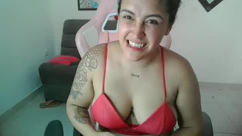 Snapshot of karol_naughty chatting on 14, 2, 2025 online show from 14, 2, 2025