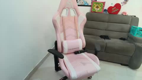 Snapshot of karol_naughty chatting on 3, 3, 2025 online show from 3, 3, 2025