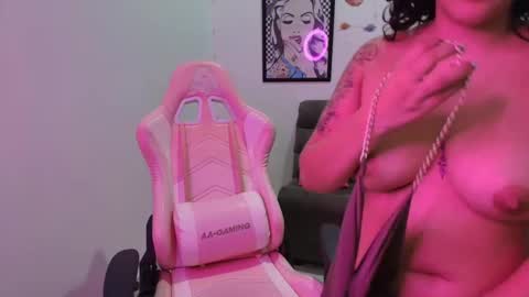 Snapshot of karol_naughty chatting on 5, 3, 2025 online show from 5, 3, 2025