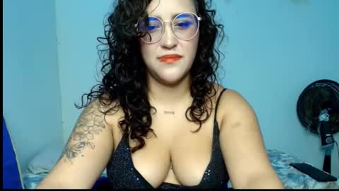 Snapshot of karol_naughty chatting on 9, 9, 2025 online show from 9, 9, 2025