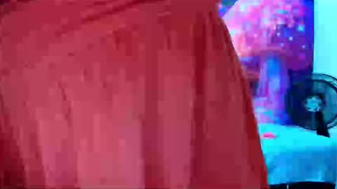 Snapshot of karol_naughty chatting on 26, 10, 2025 online show from 26, 10, 2025