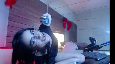 Snapshot of karol_yesenia chatting on 16, 10, 2025 karol_yesenia online show from 16, 10, 2025